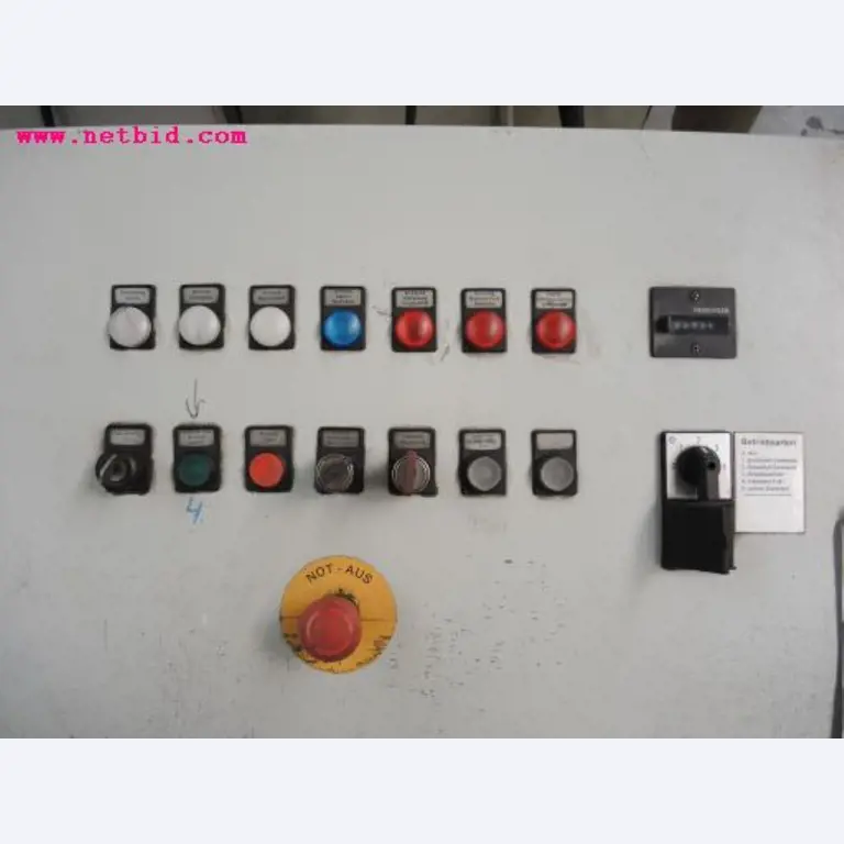Chapas metálicas e máquinas para trabalhar metais<br><font size="2">Em colaboração com a Hilco Industrial Acquisitions bv</font>-7