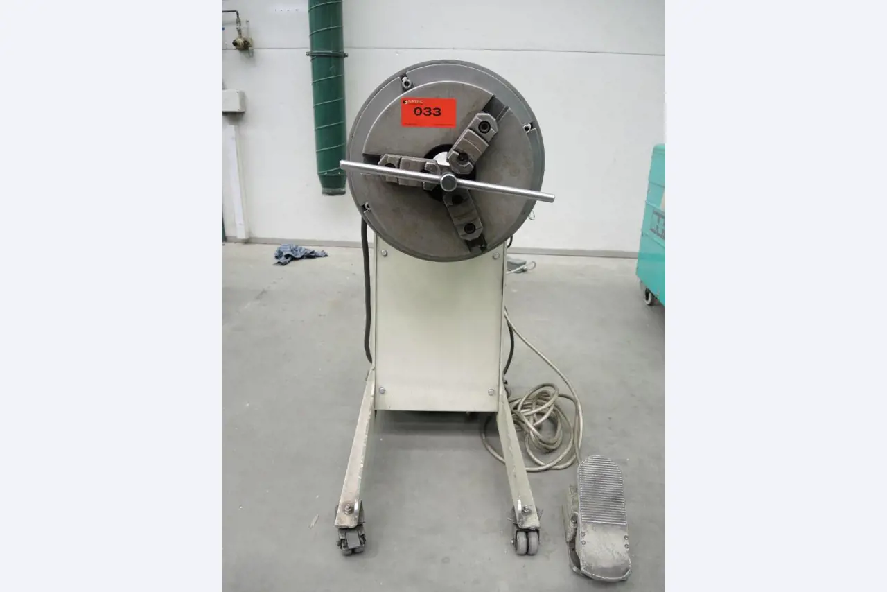 Chapas metálicas e máquinas para trabalhar metais<br><font size="2">Colaboração com Hilco Industrial Acquisitions bv</font><br><img src="/images/hil.png"><br>-2