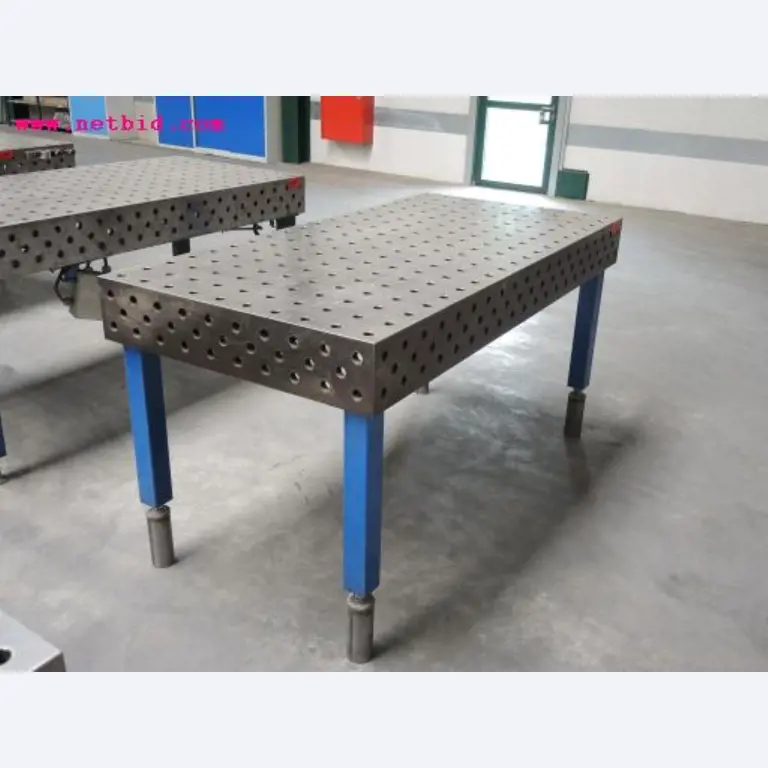 Chapas metálicas e máquinas para trabalhar metais<br><font size="2">Em colaboração com a Hilco Industrial Acquisitions bv</font>-3