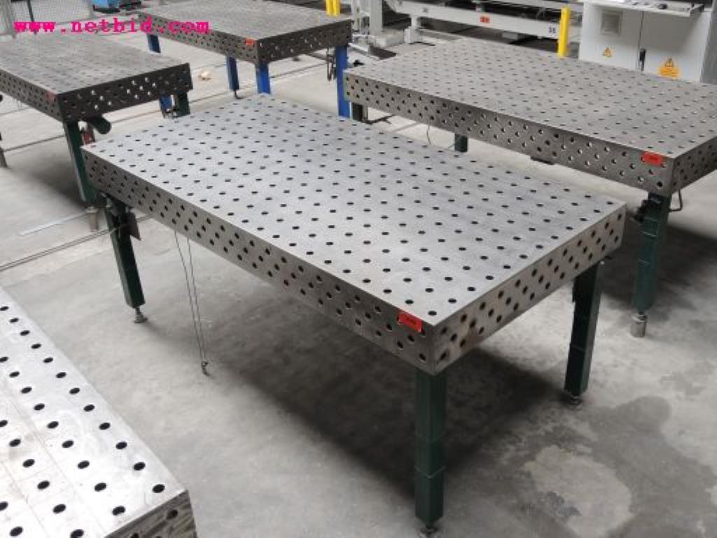 sheetmetal and metalworking machines <br><font size="2">In collaboration with Hilco Industrial Acquisitions bv<br></font>-1