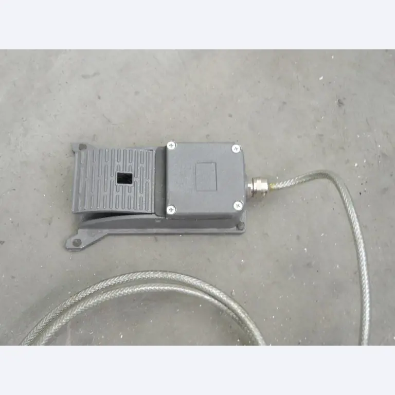 Chapas metálicas e máquinas para trabalhar metais<br><font size="2">Colaboração com Hilco Industrial Acquisitions bv</font><br><img src="/images/hil.png"><br>-6