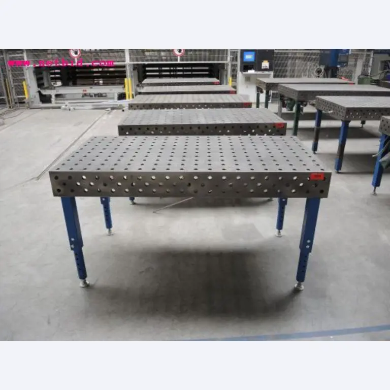 Chapas metálicas e máquinas para trabalhar metais<br><font size="2">Em colaboração com a Hilco Industrial Acquisitions bv</font>-2