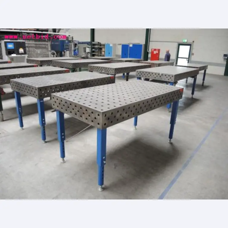 Chapas metálicas e máquinas para trabalhar metais<br><font size="2">Em colaboração com a Hilco Industrial Acquisitions bv</font>-3