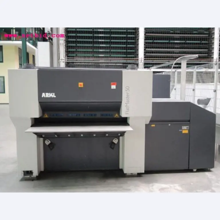 Chapas metálicas e máquinas para trabalhar metais<br><font size="2">Em colaboração com a Hilco Industrial Acquisitions bv</font>-10