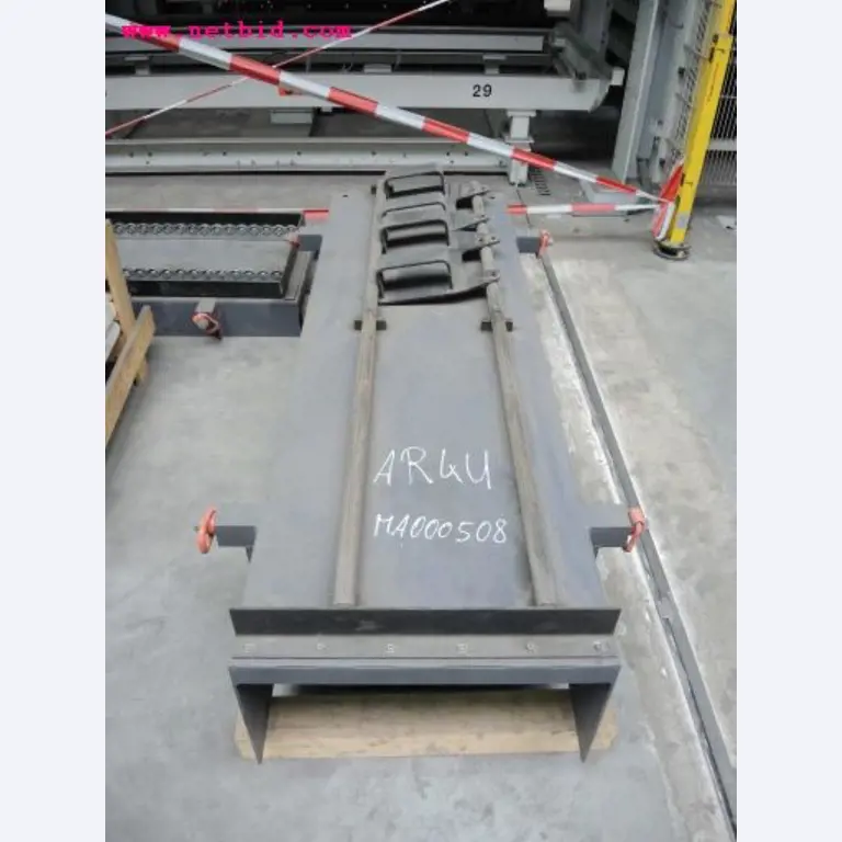 Chapas metálicas e máquinas para trabalhar metais<br><font size="2">Em colaboração com a Hilco Industrial Acquisitions bv</font>-3