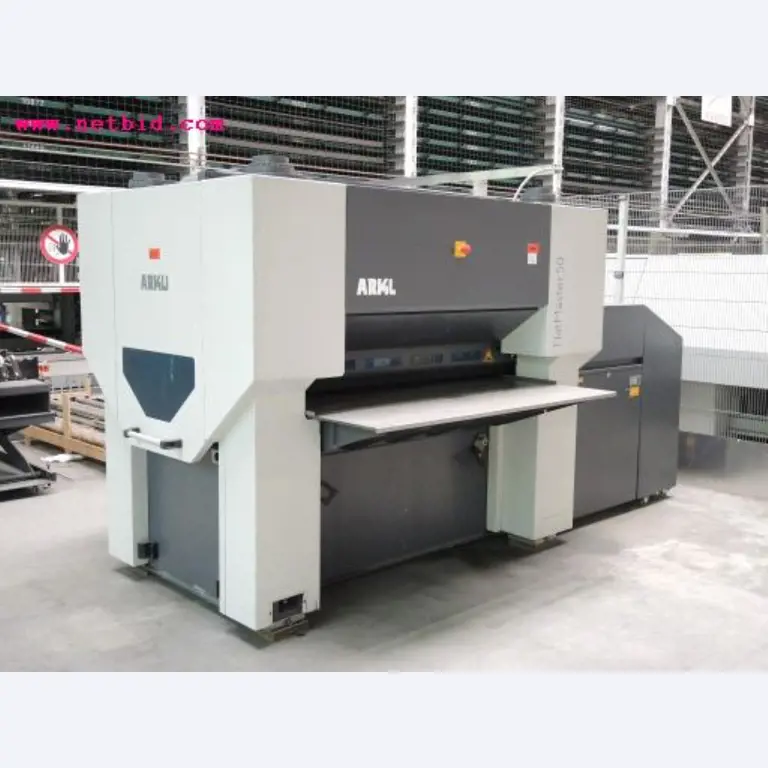 Chapas metálicas e máquinas para trabalhar metais<br><font size="2">Em colaboração com a Hilco Industrial Acquisitions bv</font>-9