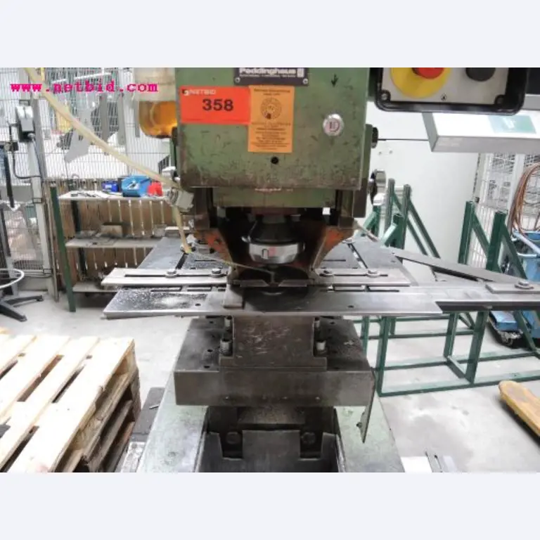 Chapas metálicas e máquinas para trabalhar metais<br><font size="2">Em colaboração com a Hilco Industrial Acquisitions bv</font>-6