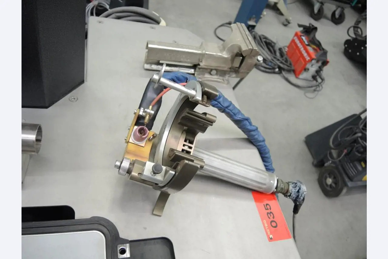 maszyny do obróbki blach i metalu<br>
<font size="2">We wspólpracy z firma Hilco Industrial Acquisitions bv<br></font><img src="/images/hilco-logo.png">
-10