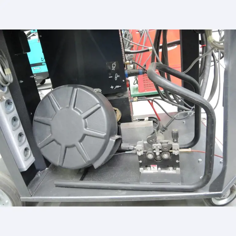 maszyny do obróbki blach i metalu<br>
<font size="2">We wspólpracy z firma Hilco Industrial Acquisitions bv<br></font><img src="/images/hilco-logo.png">
-12