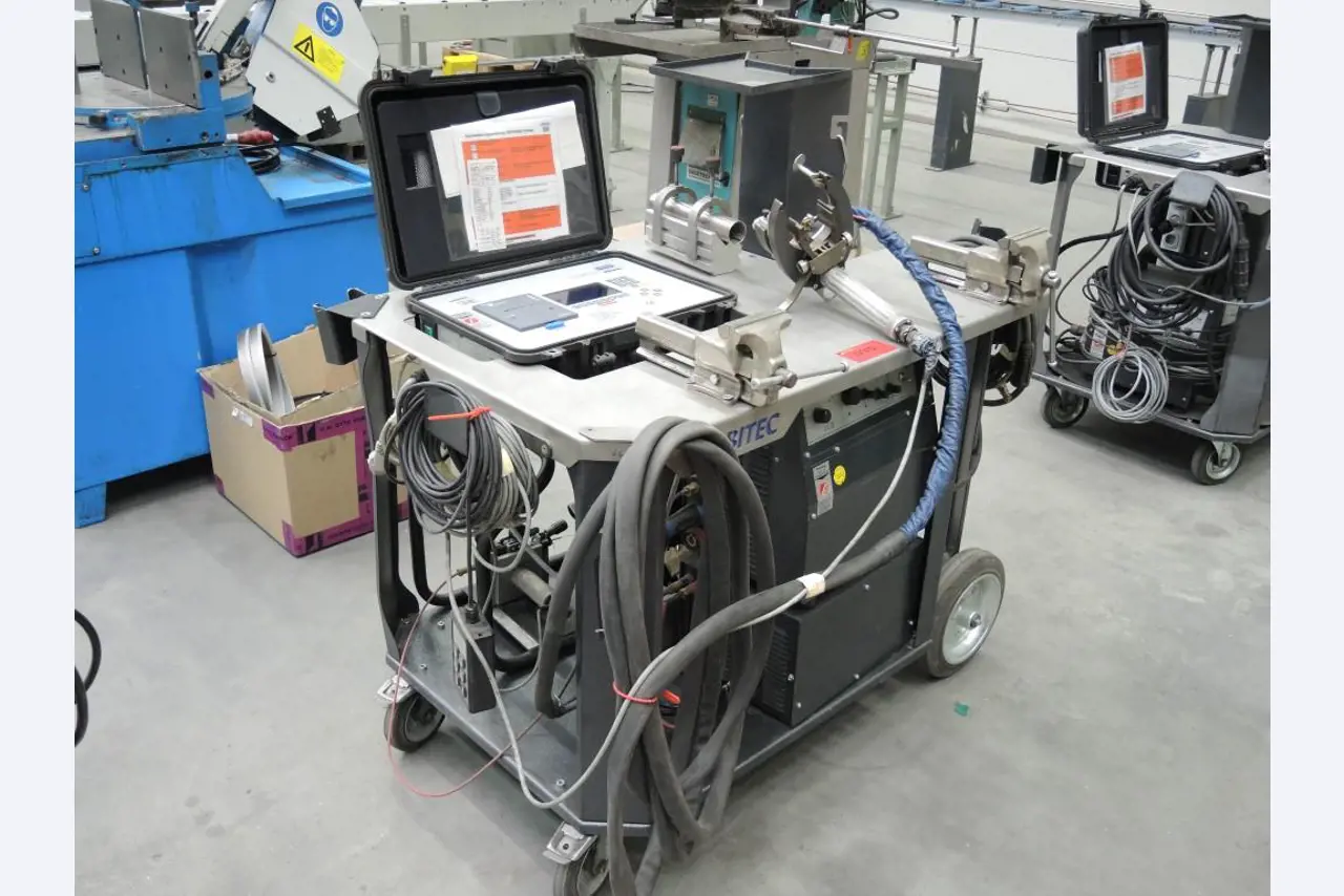 maszyny do obróbki blach i metalu<br>
<font size="2">We wspólpracy z firma Hilco Industrial Acquisitions bv<br></font><img src="/images/hilco-logo.png">
-1