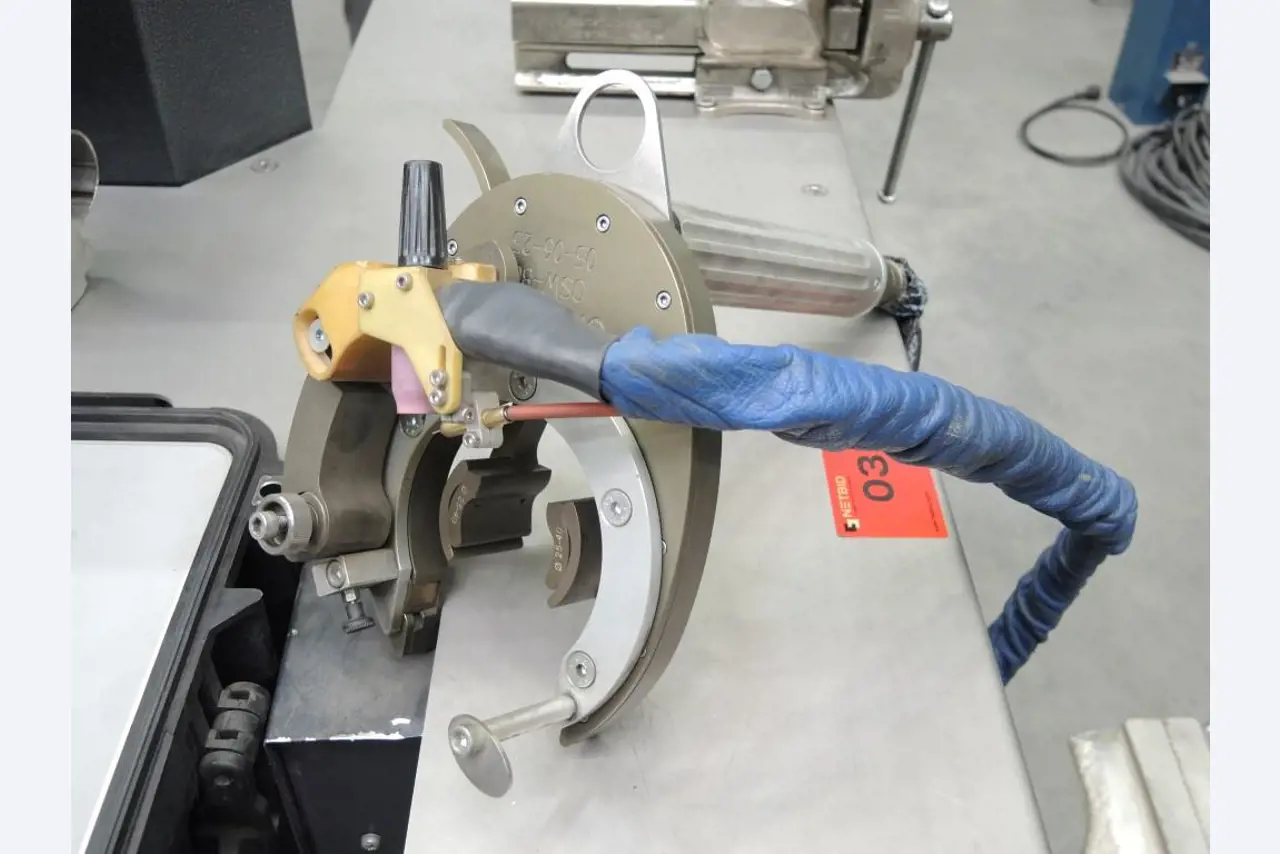 maszyny do obróbki blach i metalu<br>
<font size="2">We wspólpracy z firma Hilco Industrial Acquisitions bv<br></font><img src="/images/hilco-logo.png">
-4