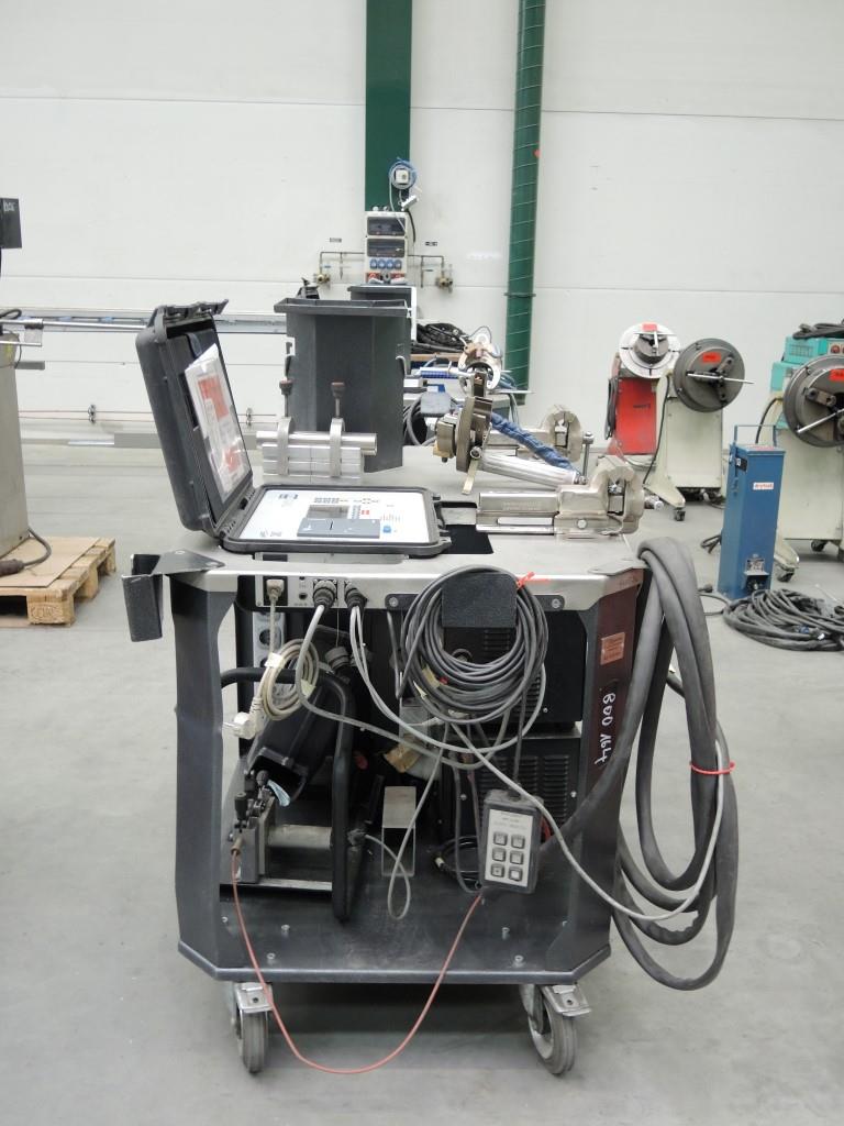 Chapas metálicas e máquinas para trabalhar metais<br><font size="2">Colaboração com Hilco Industrial Acquisitions bv</font><br><img src="/images/hil.png"><br>-7