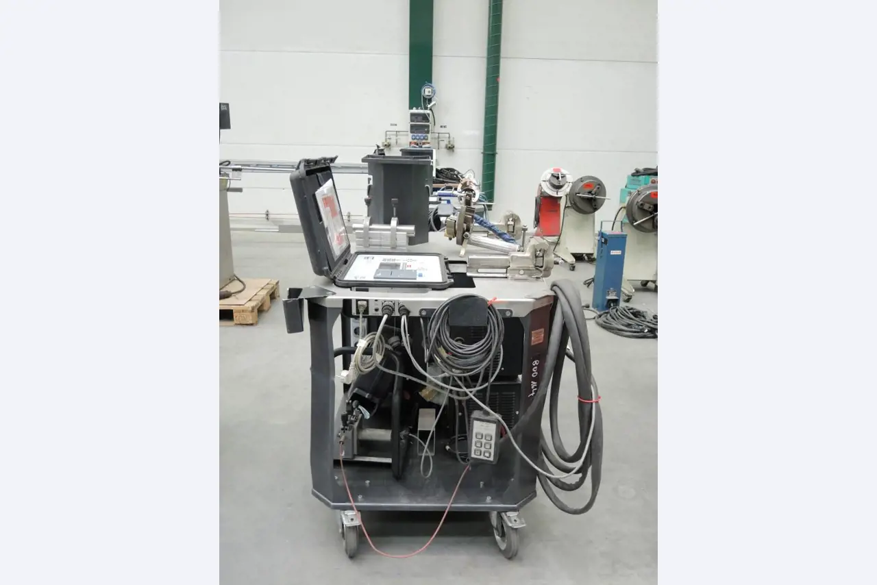 maszyny do obróbki blach i metalu<br>
<font size="2">We wspólpracy z firma Hilco Industrial Acquisitions bv<br></font><img src="/images/hilco-logo.png">
-7