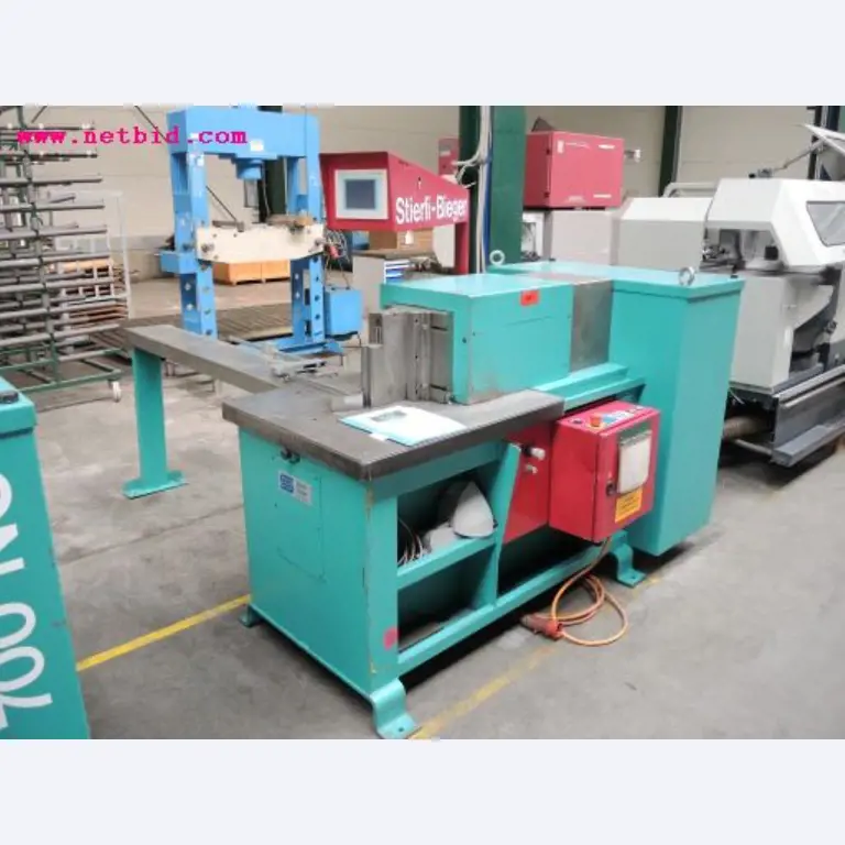 Chapas metálicas e máquinas para trabalhar metais<br><font size="2">Em colaboração com a Hilco Industrial Acquisitions bv</font>-1