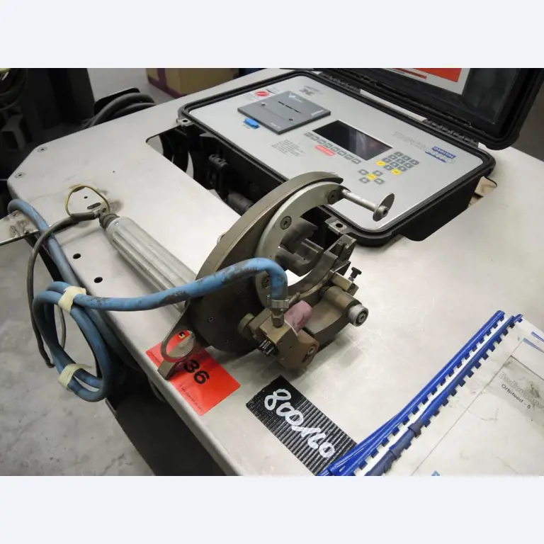 Chapas metálicas e máquinas para trabalhar metais<br><font size="2">Colaboração com Hilco Industrial Acquisitions bv</font><br><img src="/images/hil.png"><br>-6