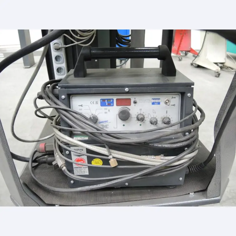 Chapas metálicas e máquinas para trabalhar metais<br><font size="2">Colaboração com Hilco Industrial Acquisitions bv</font><br><img src="/images/hil.png"><br>-7