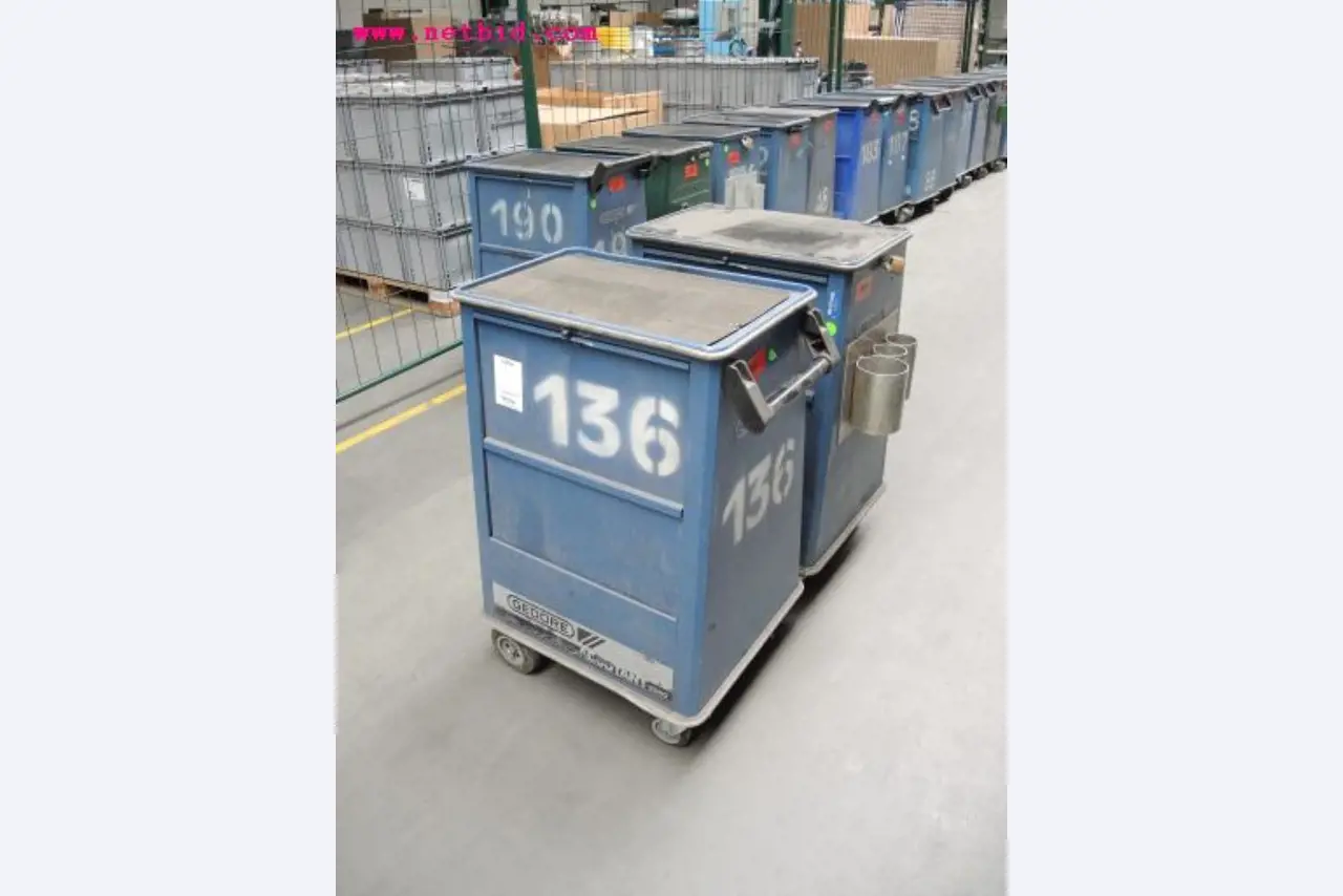 Chapas metálicas e máquinas para trabalhar metais<br><font size="2">Em colaboração com a Hilco Industrial Acquisitions bv</font>-1