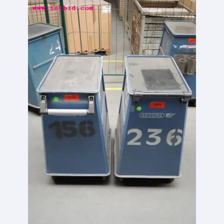 Chapas metálicas e máquinas para trabalhar metais<br><font size="2">Em colaboração com a Hilco Industrial Acquisitions bv</font>-3
