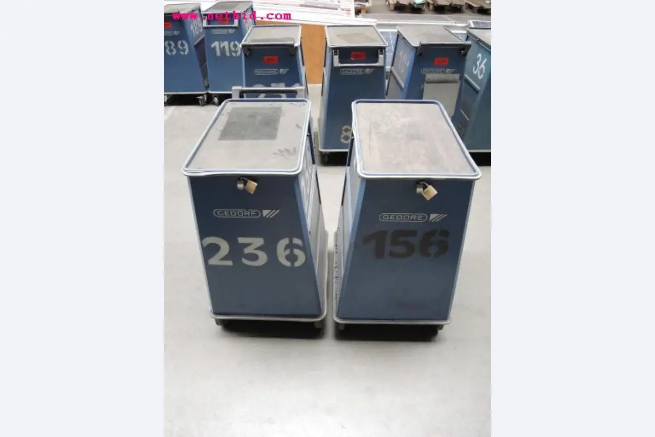 Chapas metálicas e máquinas para trabalhar metais<br><font size="2">Em colaboração com a Hilco Industrial Acquisitions bv</font>-5