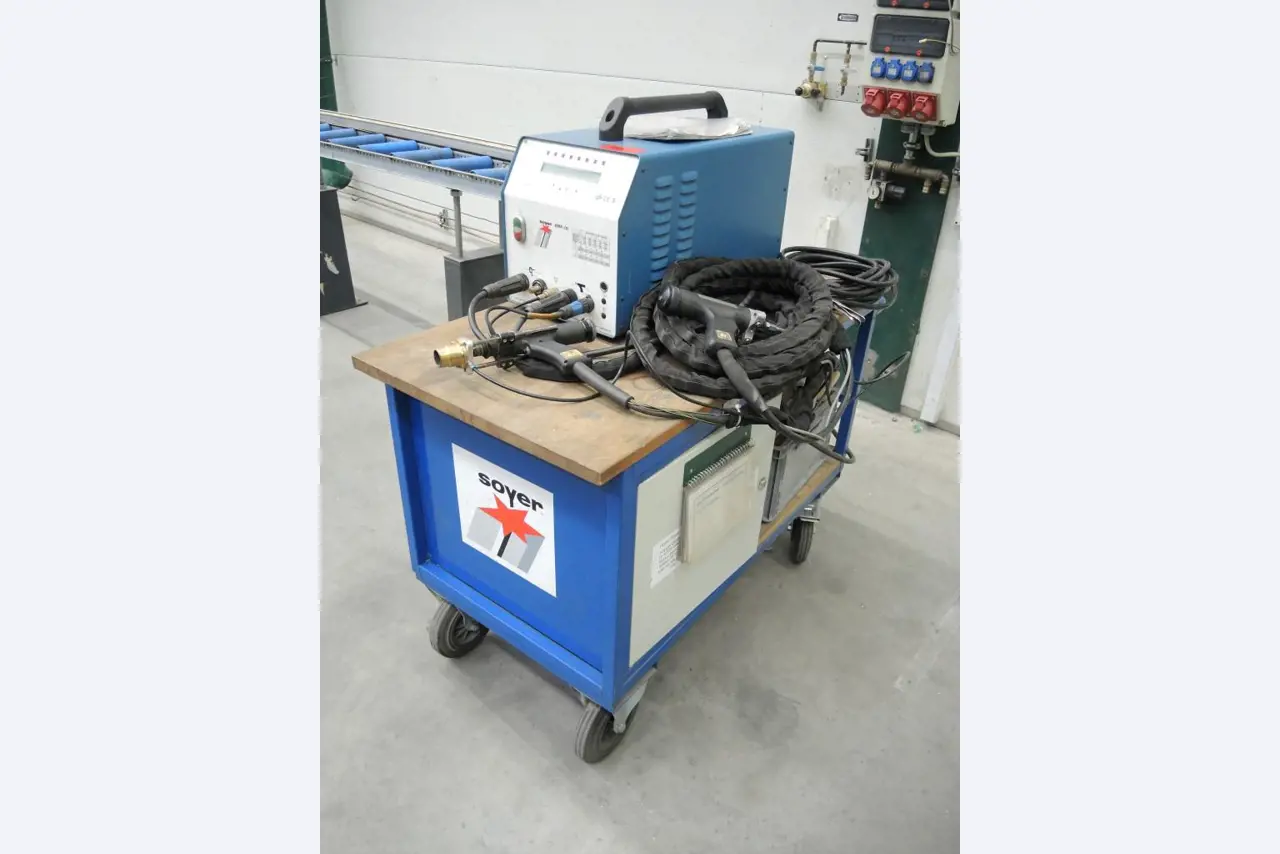 Chapas metálicas e máquinas para trabalhar metais<br><font size="2">Colaboração com Hilco Industrial Acquisitions bv</font><br><img src="/images/hil.png"><br>-1