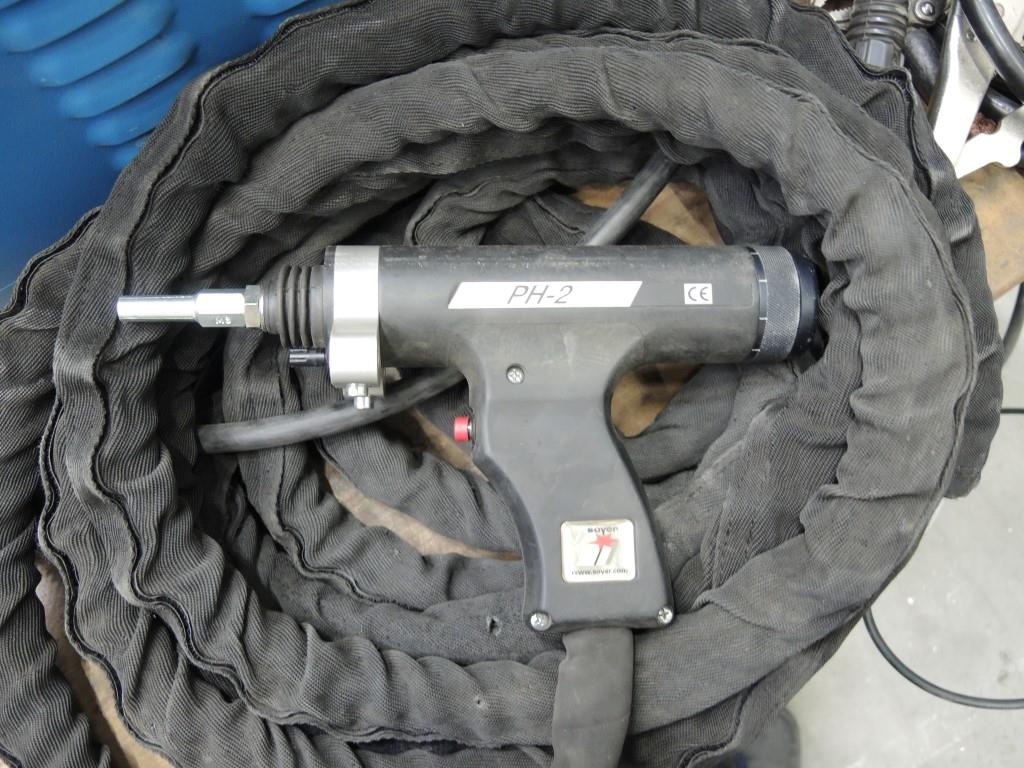 Chapas metálicas e máquinas para trabalhar metais<br><font size="2">Colaboração com Hilco Industrial Acquisitions bv</font><br><img src="/images/hil.png"><br>-8