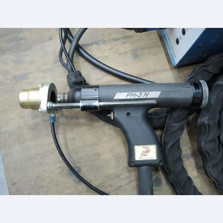 Chapas metálicas e máquinas para trabalhar metais<br><font size="2">Colaboração com Hilco Industrial Acquisitions bv</font><br><img src="/images/hil.png"><br>-9