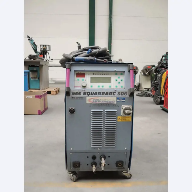 Chapas metálicas e máquinas para trabalhar metais<br><font size="2">Colaboração com Hilco Industrial Acquisitions bv</font><br><img src="/images/hil.png"><br>-2