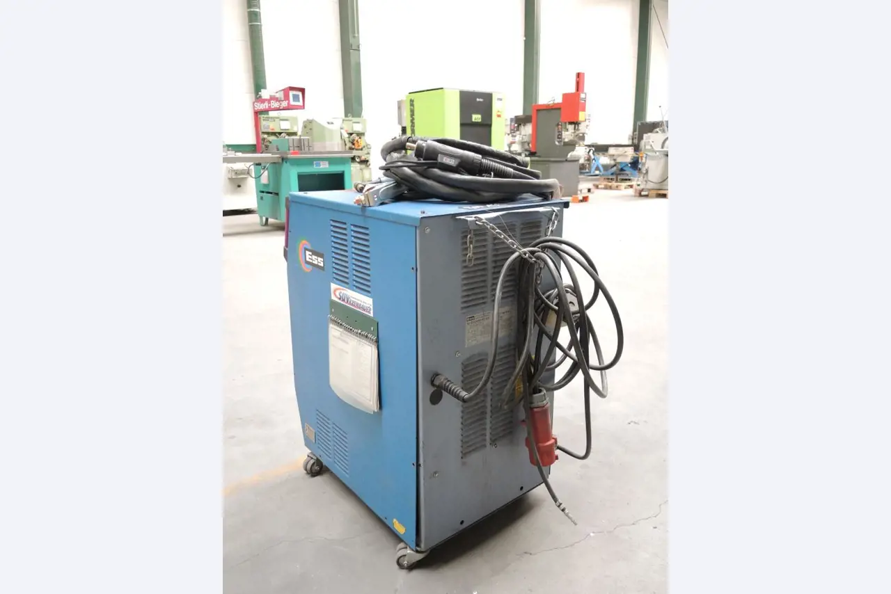 Chapas metálicas e máquinas para trabalhar metais<br><font size="2">Colaboração com Hilco Industrial Acquisitions bv</font><br><img src="/images/hil.png"><br>-5