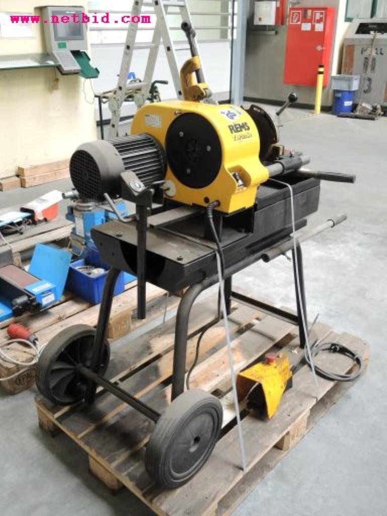 sheetmetal and metalworking machines <br><font size="2">In collaboration with Hilco Industrial Acquisitions bv<br></font>-3