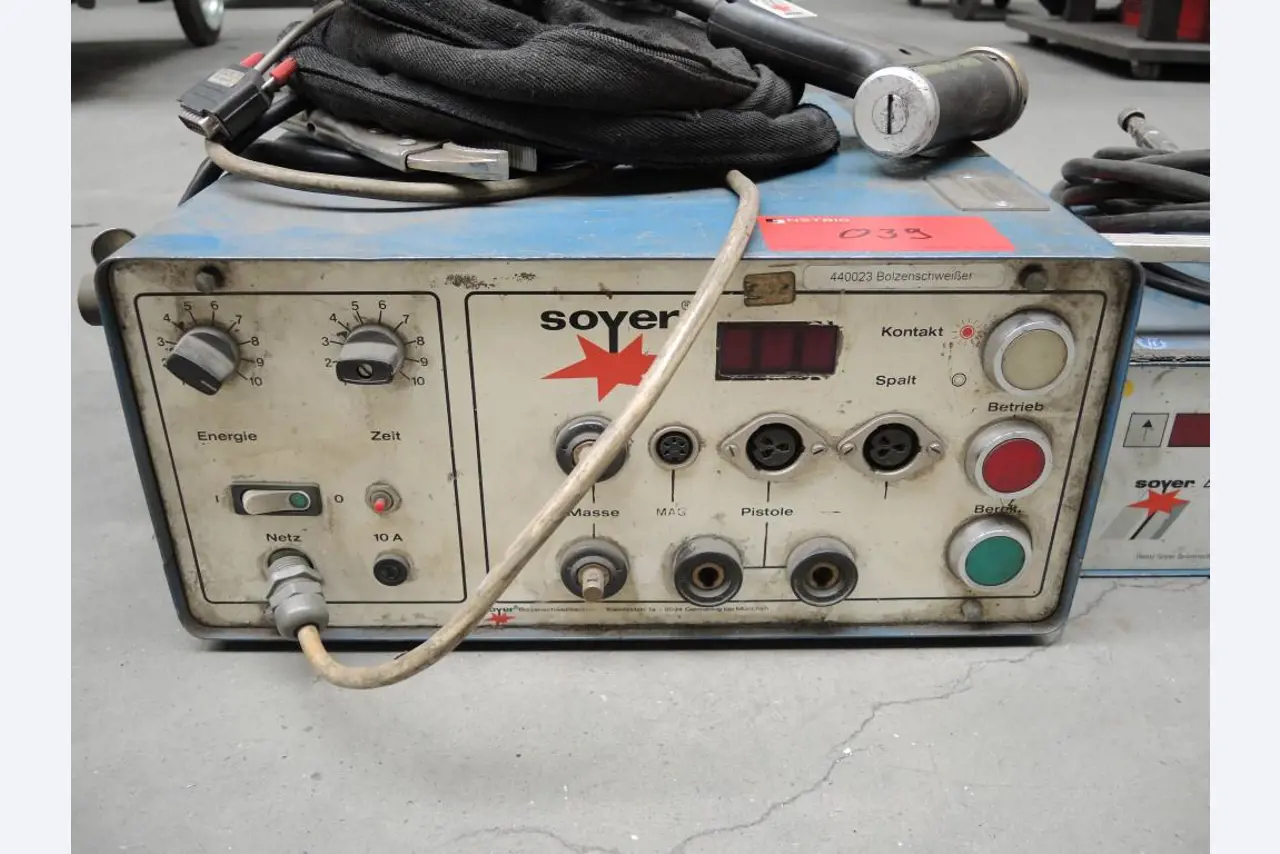 Chapas metálicas e máquinas para trabalhar metais<br><font size="2">Colaboração com Hilco Industrial Acquisitions bv</font><br><img src="/images/hil.png"><br>-3