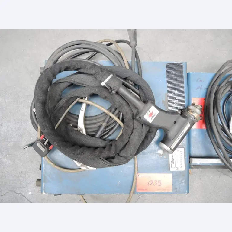 Chapas metálicas e máquinas para trabalhar metais<br><font size="2">Colaboração com Hilco Industrial Acquisitions bv</font><br><img src="/images/hil.png"><br>-4