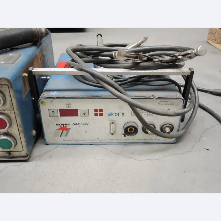 Chapas metálicas e máquinas para trabalhar metais<br><font size="2">Colaboração com Hilco Industrial Acquisitions bv</font><br><img src="/images/hil.png"><br>-7