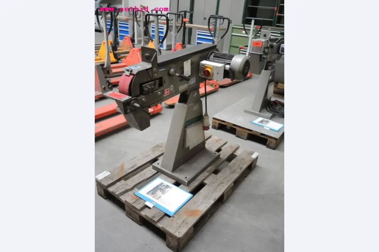 Chapas metálicas e máquinas para trabalhar metais<br><font size="2">Em colaboração com a Hilco Industrial Acquisitions bv</font>-1