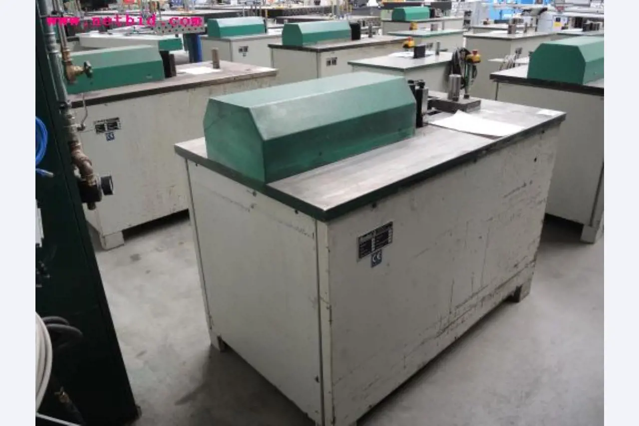 Chapas metálicas e máquinas para trabalhar metais<br><font size="2">Em colaboração com a Hilco Industrial Acquisitions bv</font>-7