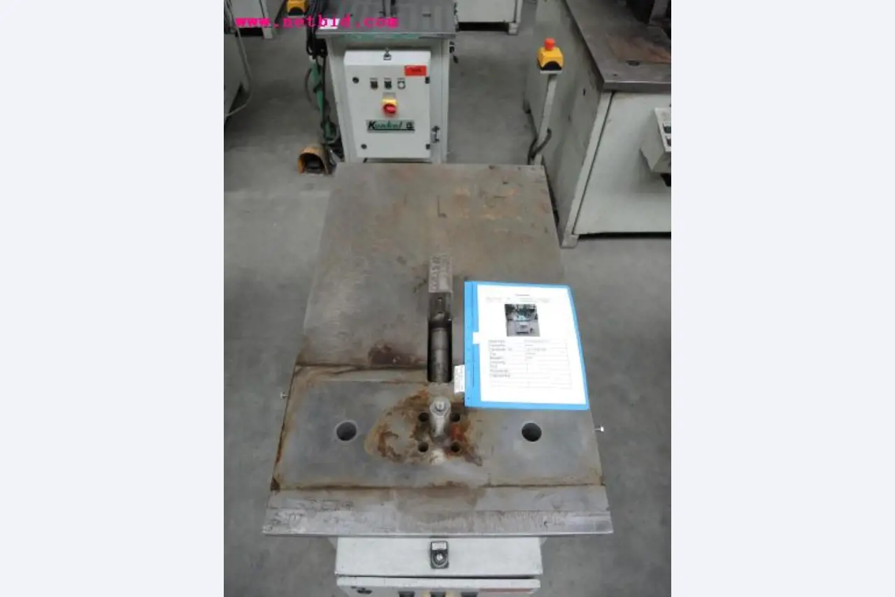 Chapas metálicas e máquinas para trabalhar metais<br><font size="2">Em colaboração com a Hilco Industrial Acquisitions bv</font>-4