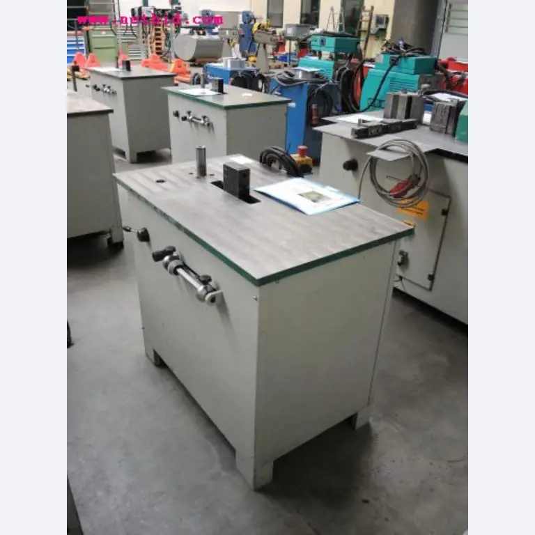 Chapas metálicas e máquinas para trabalhar metais<br><font size="2">Em colaboração com a Hilco Industrial Acquisitions bv</font>-3