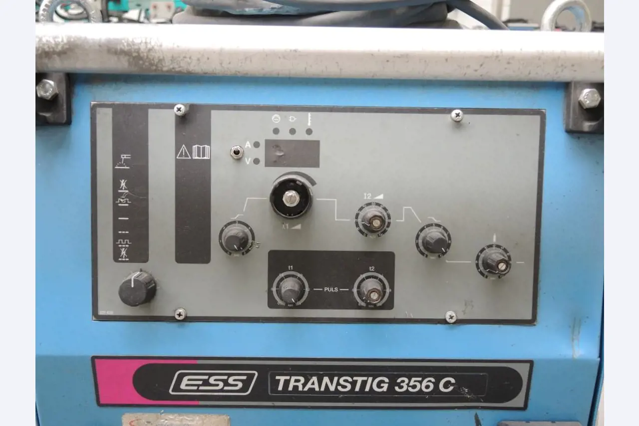 Chapas metálicas e máquinas para trabalhar metais<br><font size="2">Colaboração com Hilco Industrial Acquisitions bv</font><br><img src="/images/hil.png"><br>-3