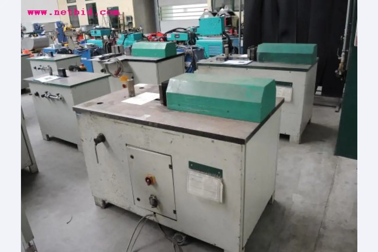 Chapas metálicas e máquinas para trabalhar metais<br><font size="2">Em colaboração com a Hilco Industrial Acquisitions bv</font>-4