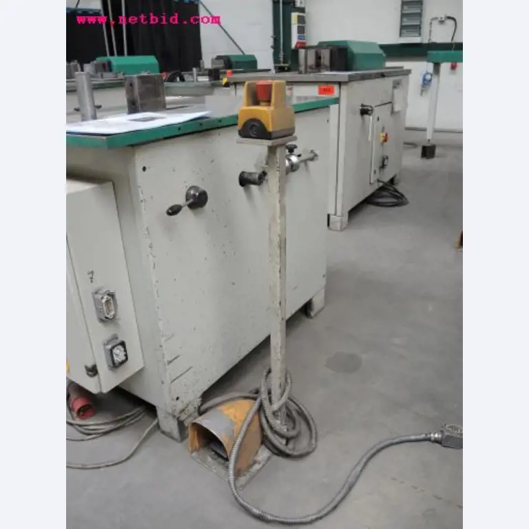 Chapas metálicas e máquinas para trabalhar metais<br><font size="2">Em colaboração com a Hilco Industrial Acquisitions bv</font>-6