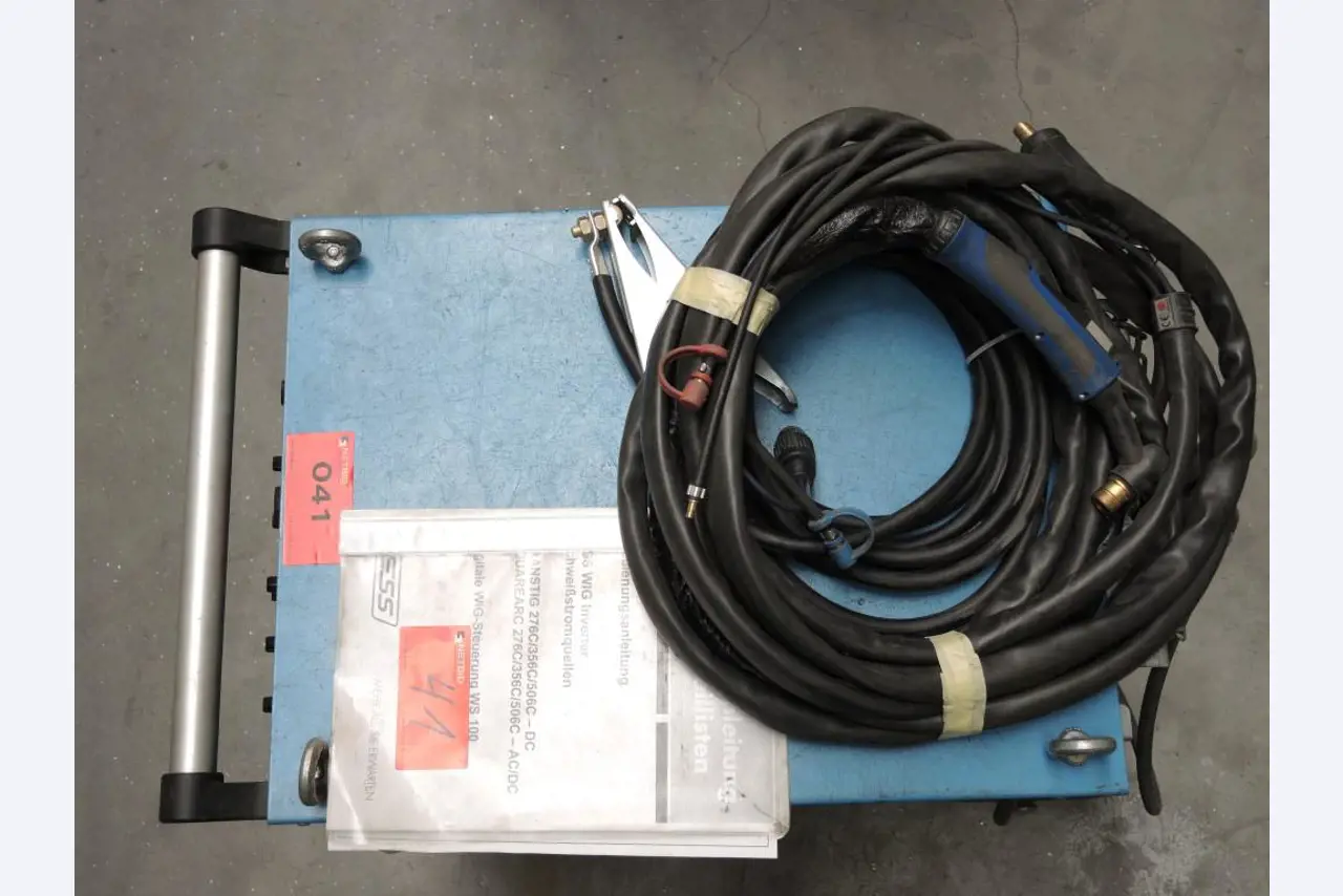 Chapas metálicas e máquinas para trabalhar metais<br><font size="2">Colaboração com Hilco Industrial Acquisitions bv</font><br><img src="/images/hil.png"><br>-4