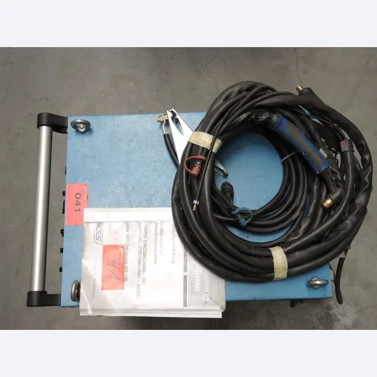 Chapas metálicas e máquinas para trabalhar metais<br><font size="2">Colaboração com Hilco Industrial Acquisitions bv</font><br><img src="/images/hil.png"><br>-4