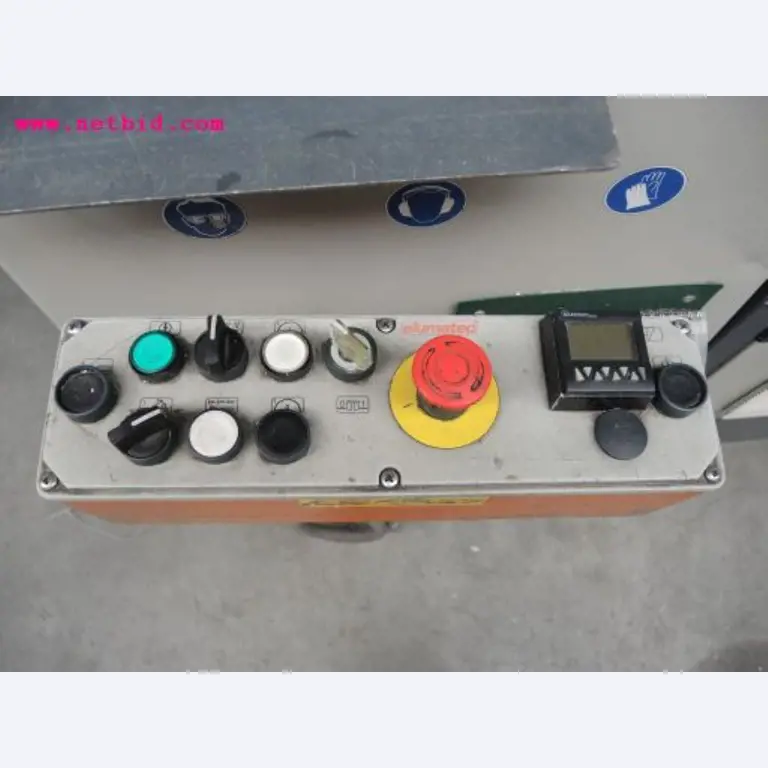 Chapas metálicas e máquinas para trabalhar metais<br><font size="2">Em colaboração com a Hilco Industrial Acquisitions bv</font>-8