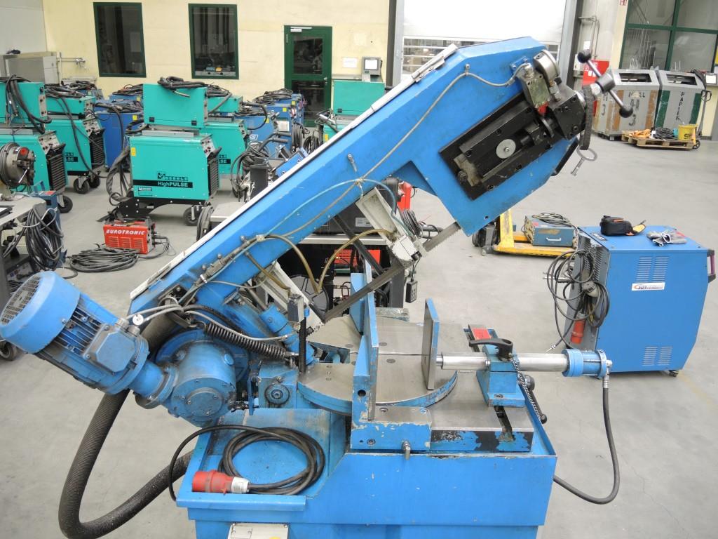 Chapas metálicas e máquinas para trabalhar metais<br><font size="2">Colaboração com Hilco Industrial Acquisitions bv</font><br><img src="/images/hil.png"><br>-6