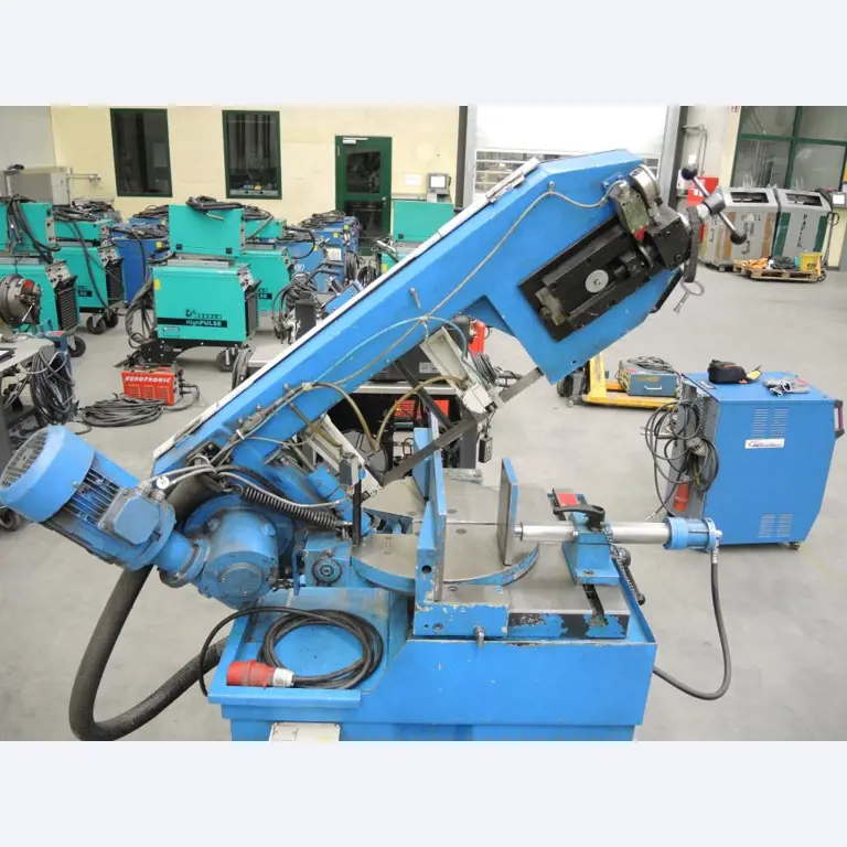 Chapas metálicas e máquinas para trabalhar metais<br><font size="2">Colaboração com Hilco Industrial Acquisitions bv</font><br><img src="/images/hil.png"><br>-6