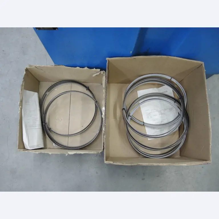 Chapas metálicas e máquinas para trabalhar metais<br><font size="2">Colaboração com Hilco Industrial Acquisitions bv</font><br><img src="/images/hil.png"><br>-9