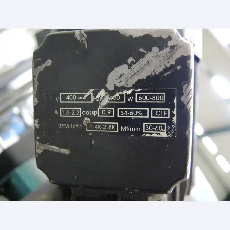 Chapas metálicas e máquinas para trabalhar metais<br><font size="2">Colaboração com Hilco Industrial Acquisitions bv</font><br><img src="/images/hil.png"><br>-6