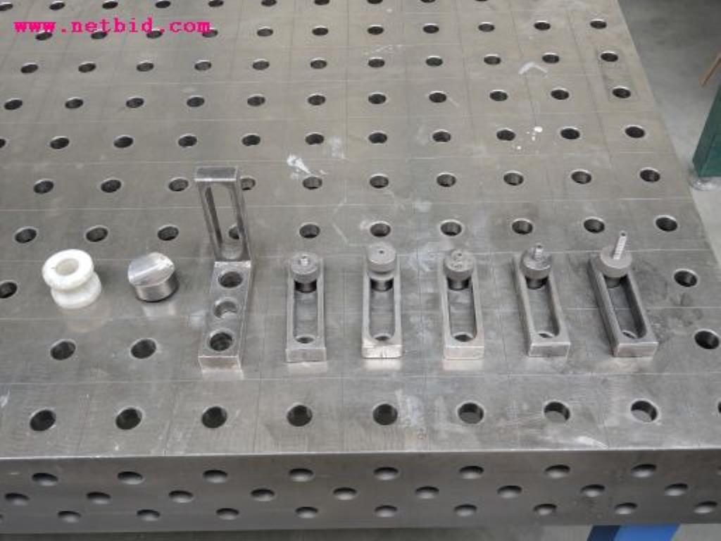 sheetmetal and metalworking machines <br><font size="2">In collaboration with Hilco Industrial Acquisitions bv<br></font>-6