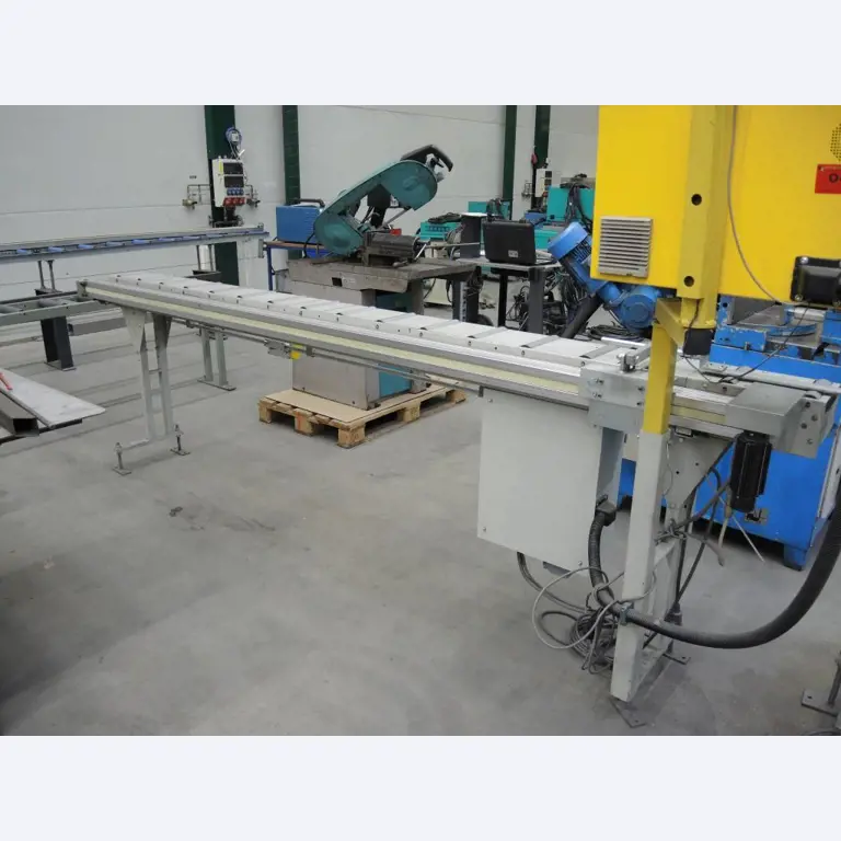 Chapas metálicas e máquinas para trabalhar metais<br><font size="2">Colaboração com Hilco Industrial Acquisitions bv</font><br><img src="/images/hil.png"><br>-8