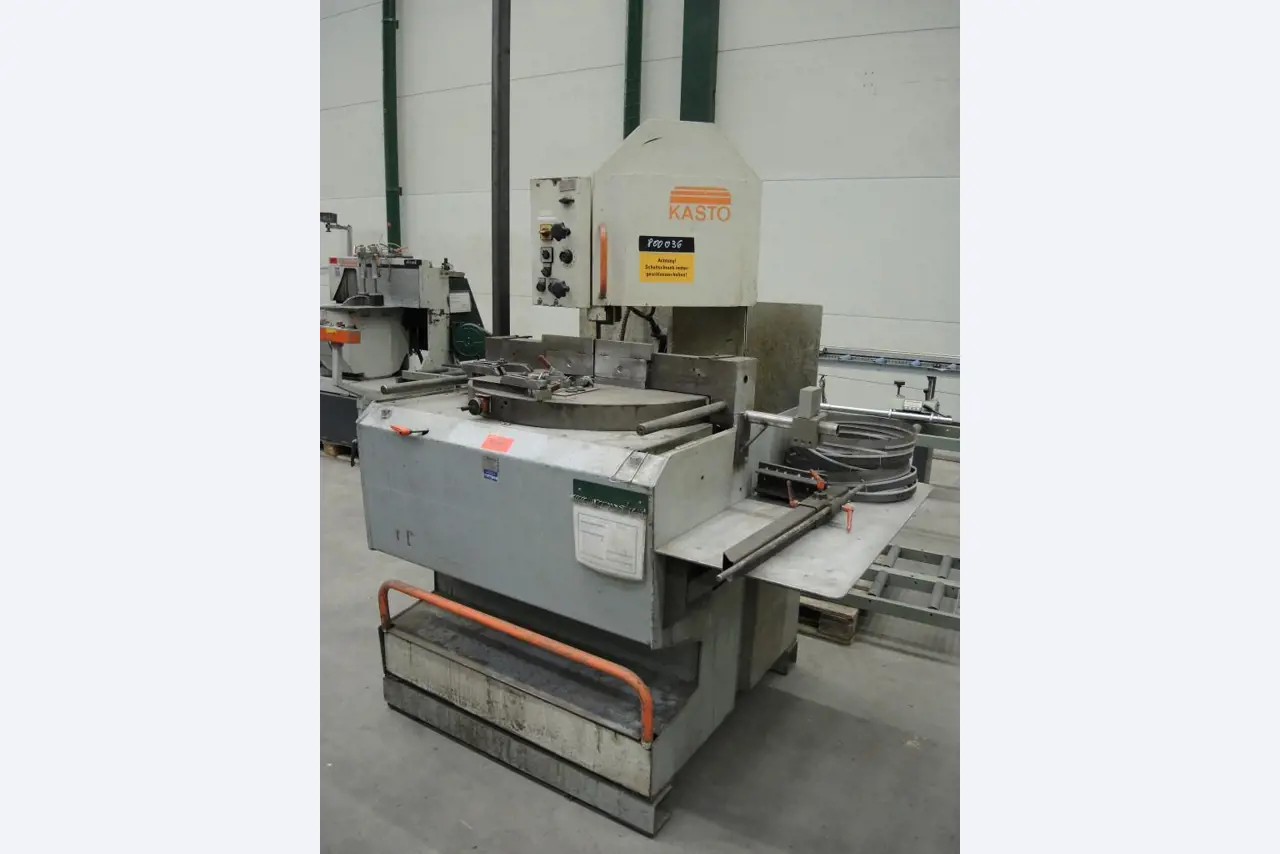 Chapas metálicas e máquinas para trabalhar metais<br><font size="2">Colaboração com Hilco Industrial Acquisitions bv</font><br><img src="/images/hil.png"><br>-1