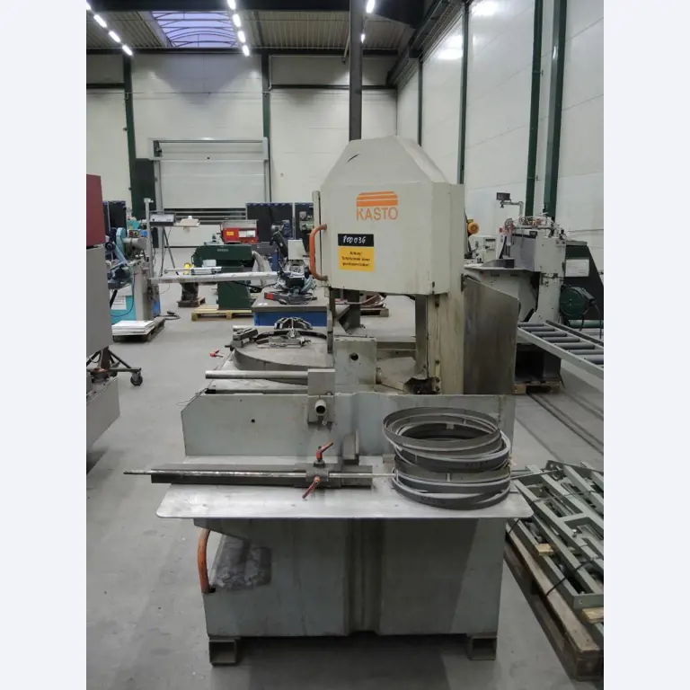 Chapas metálicas e máquinas para trabalhar metais<br><font size="2">Colaboração com Hilco Industrial Acquisitions bv</font><br><img src="/images/hil.png"><br>-4